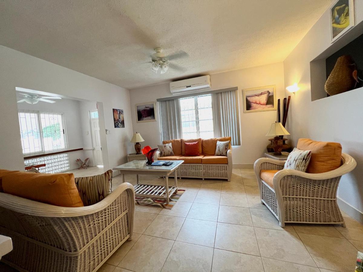 Welcome To The Unpretentious And Breezy Graceville, Steps Away From The Beach Saint James Exterior foto
